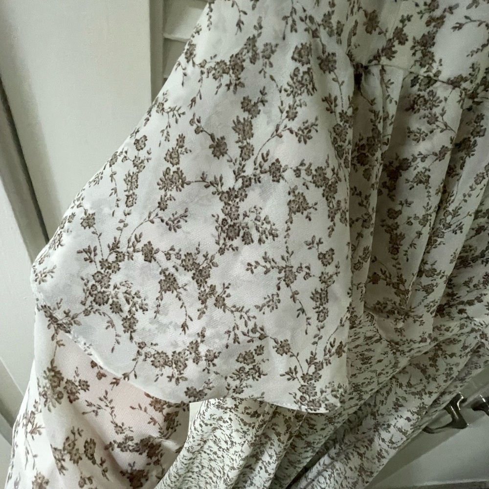 Dainty Jewells Cream Floral Maxi Dress - Picture 3 of 3